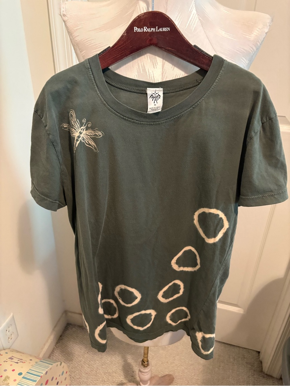 Prana women’s M Green Graphic Tee with Cream Accents